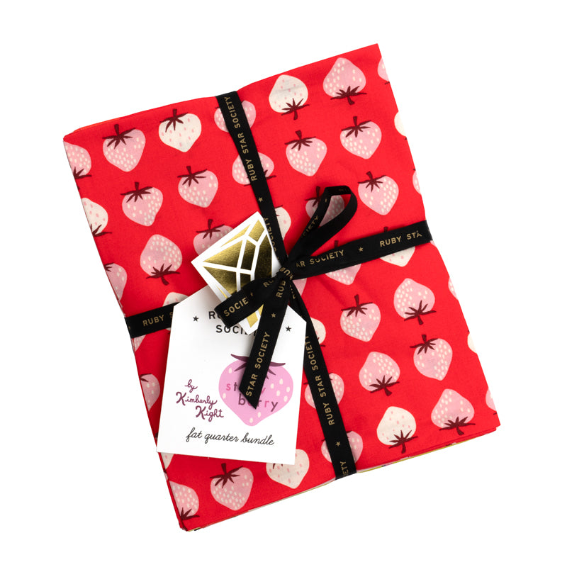 PRE-ORDER Strawberry Fat Quarter Precut Bundle