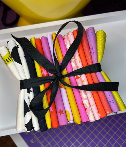 The Monthly Mix – August Fat Quarter Bundle