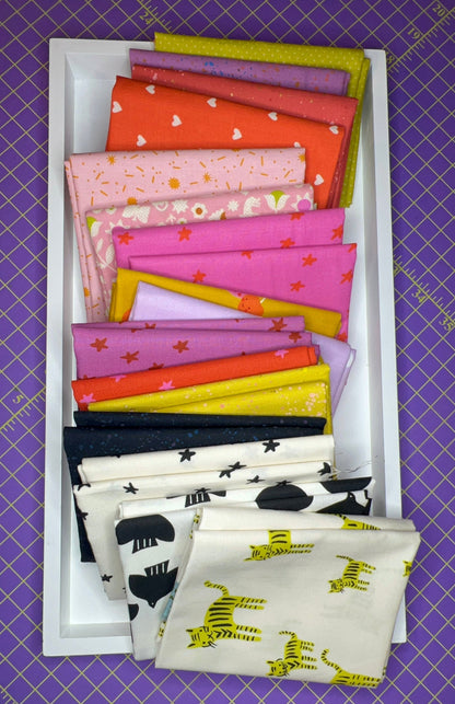The Monthly Mix – August Fat Quarter Bundle