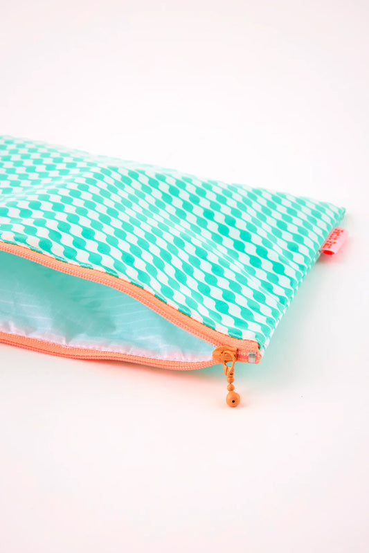 Petit Pan  – Kifkif Breezy Pouch in Seafoam Green 25x20 cm